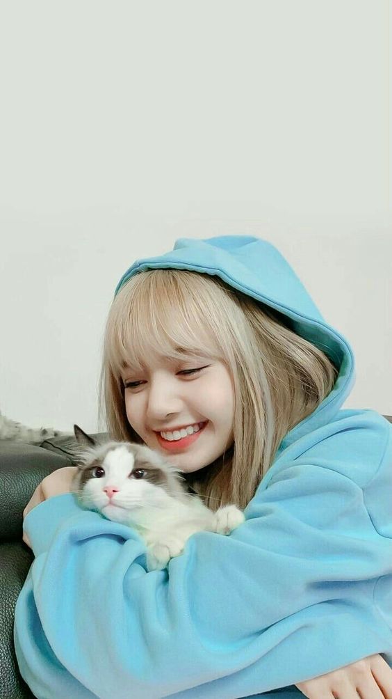 รวมภาพ LISA BLACK PINK ผู้กุ้มหัวใจแฟนคลับทั่วโลก