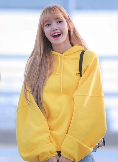 รวมภาพ LISA BLACK PINK ผู้กุ้มหัวใจแฟนคลับทั่วโลก